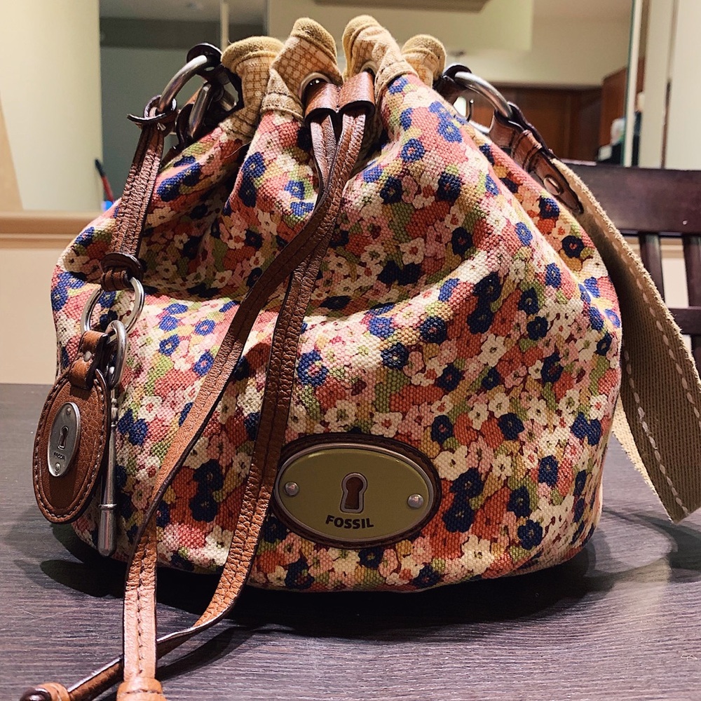 NEVER USED Fossil Purse + a new coin pouch!
